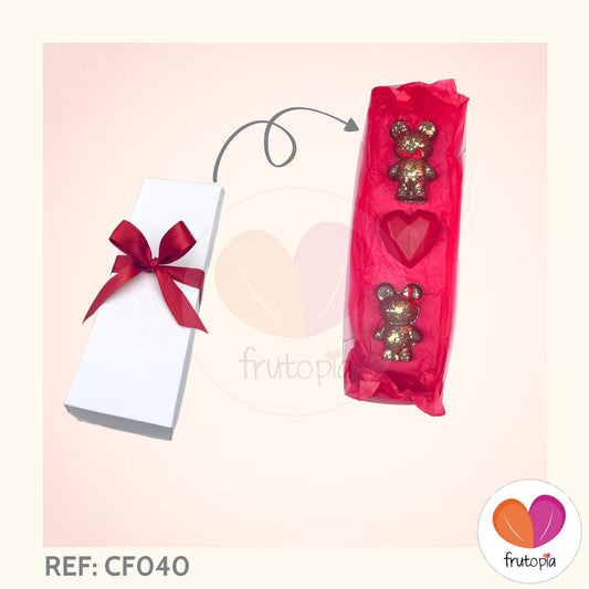 Caja con osos y corazón de chocolate REF: CF040